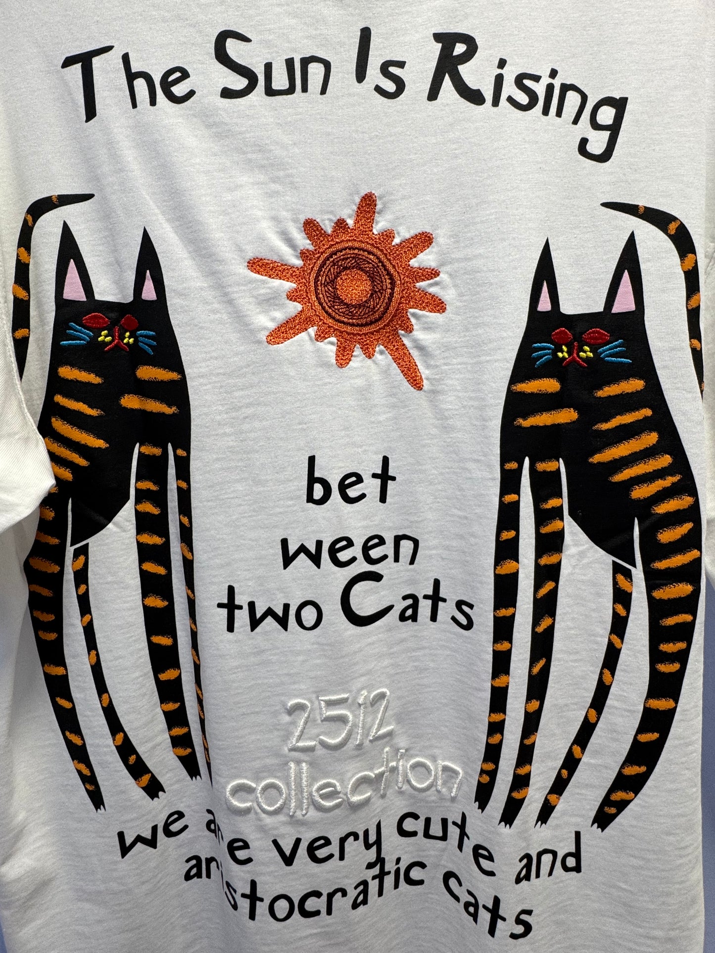 Tee-shirt cats